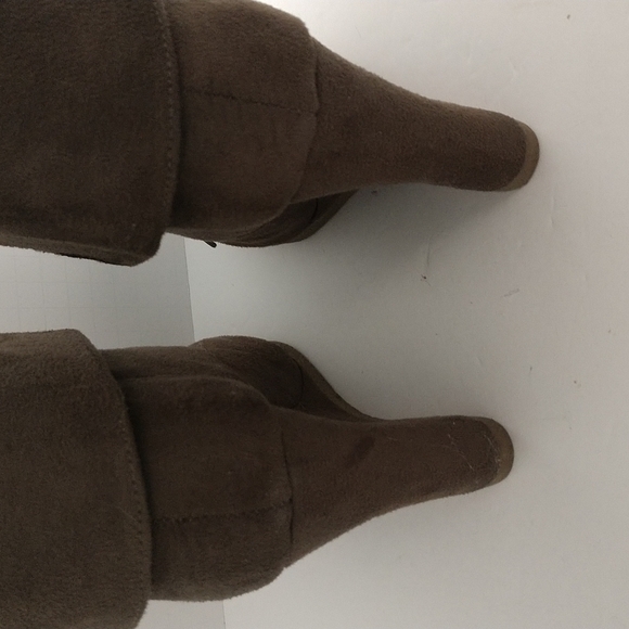 Tan Faux Suede Lace Up Wedge Ankle Booties sz 8 - Picture 5 of 5